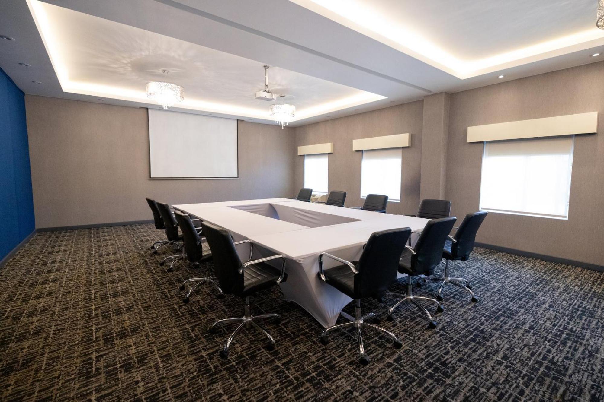 Voco Saltillo Suites By Ihg Luaran gambar