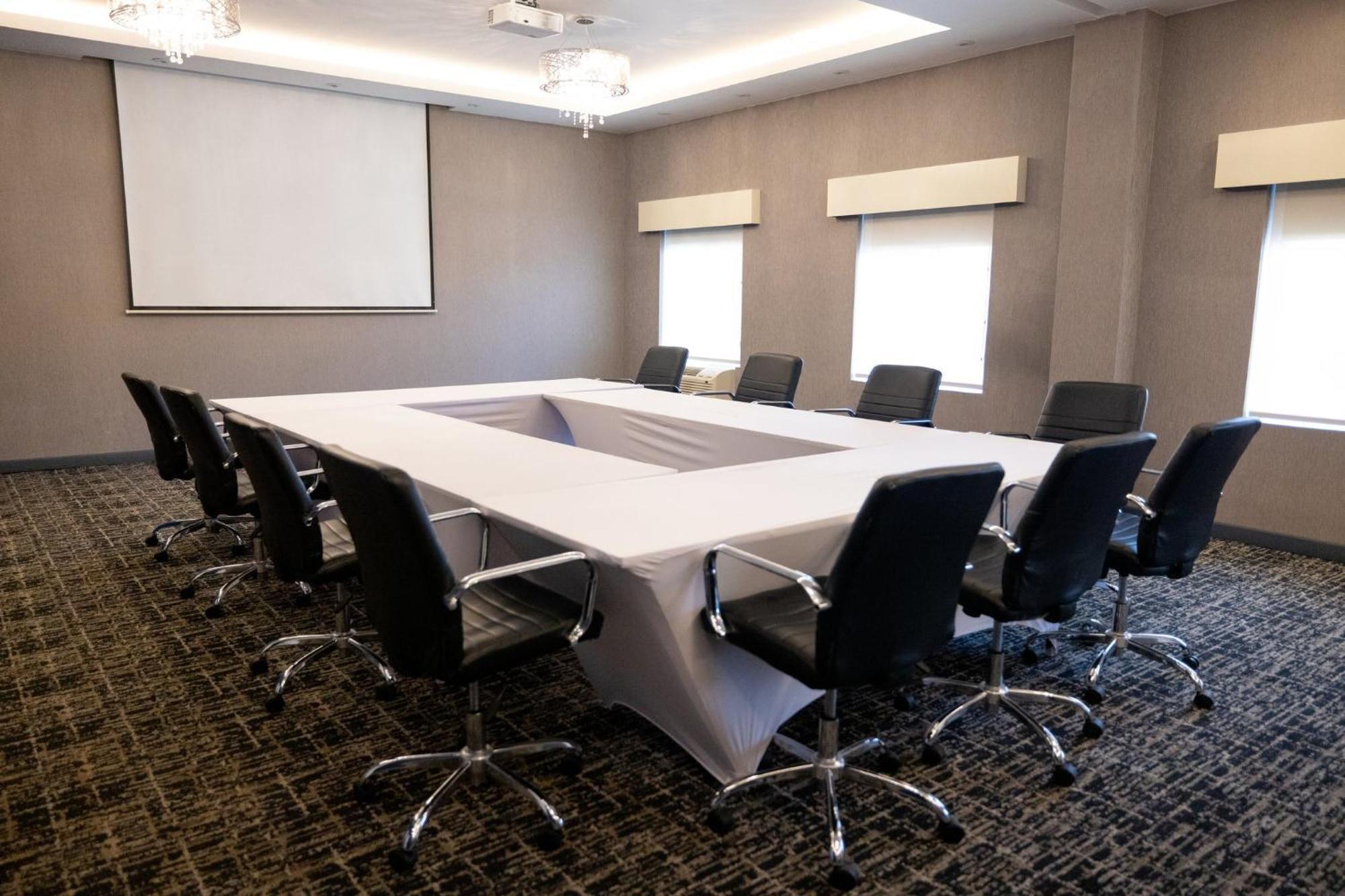 Voco Saltillo Suites By Ihg Luaran gambar