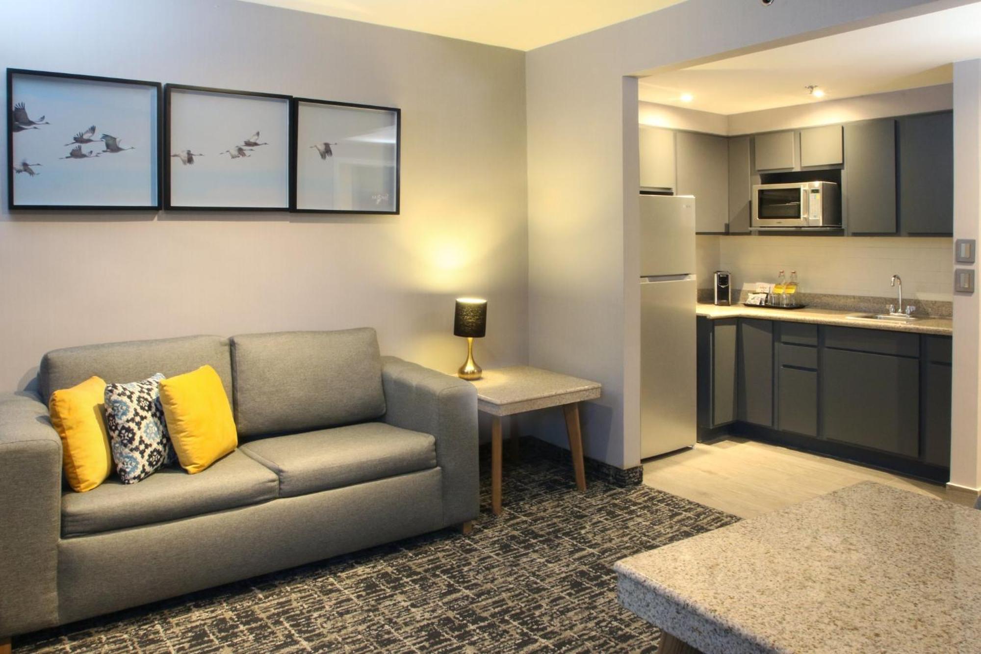 Voco Saltillo Suites By Ihg Luaran gambar